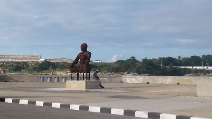 Escultura de Xavier Mascaró custodia La Habana 