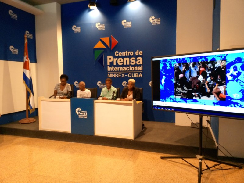 Conferencia de prensa timbalaye