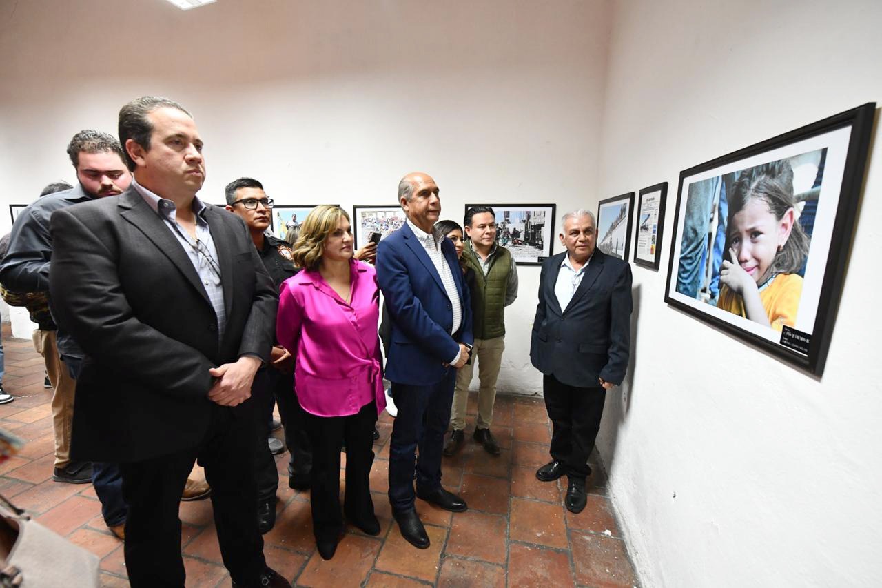 La exposición fotográfica se exhibe en el Museo Coahuila y Texas y se le debe al reconocido periodista y fotógrafo Fidencio Alonso.